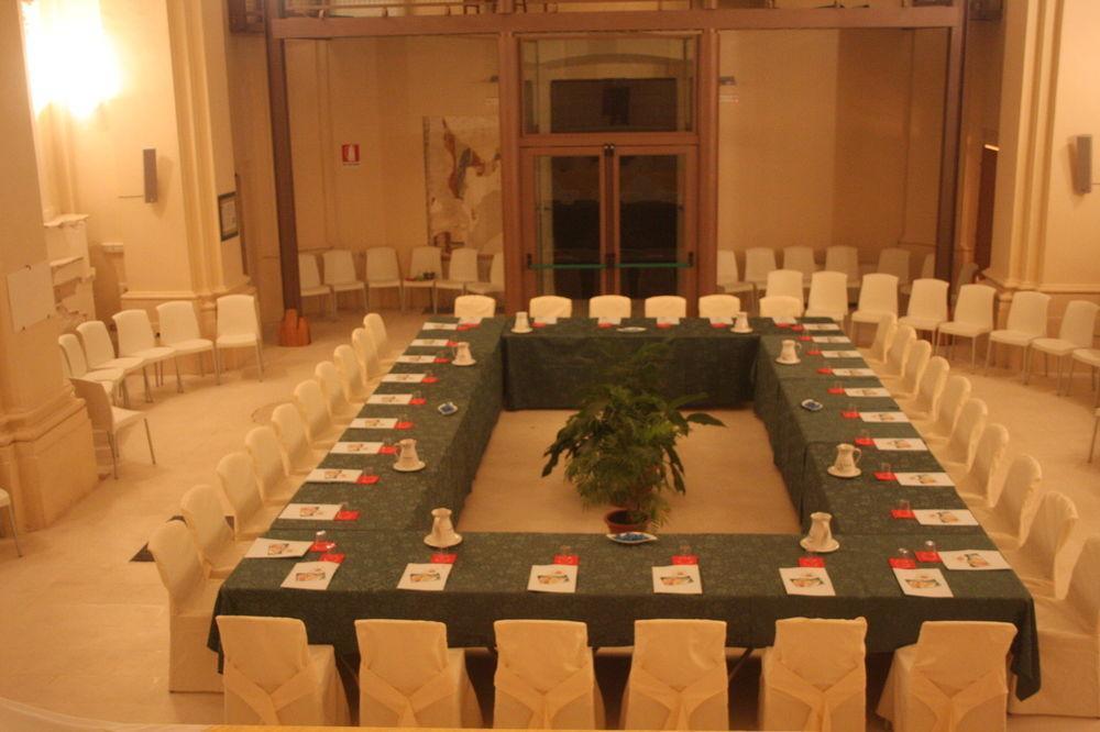 Convento Di San Colombo Hotel ซานโตสเตฟาโน ดิ เซสซานีโอ ภายนอก รูปภาพ