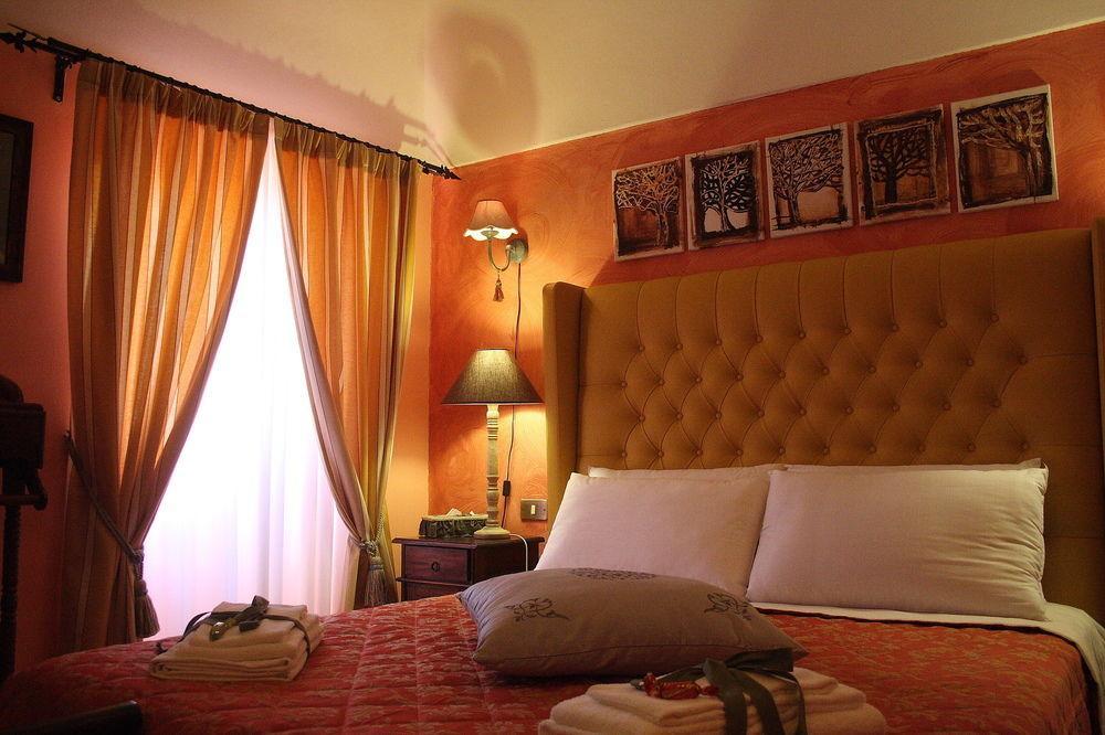 Convento Di San Colombo Hotel ซานโตสเตฟาโน ดิ เซสซานีโอ ภายนอก รูปภาพ